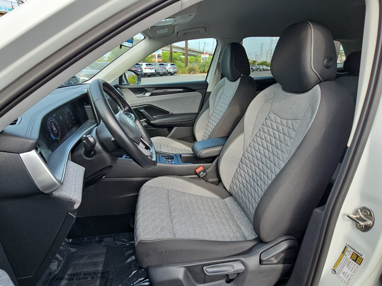 Used 2025 Volkswagen Tiguan S FWD image 14