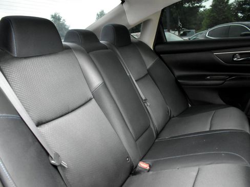 Used 2016 Nissan Altima 3.5 SR image 26