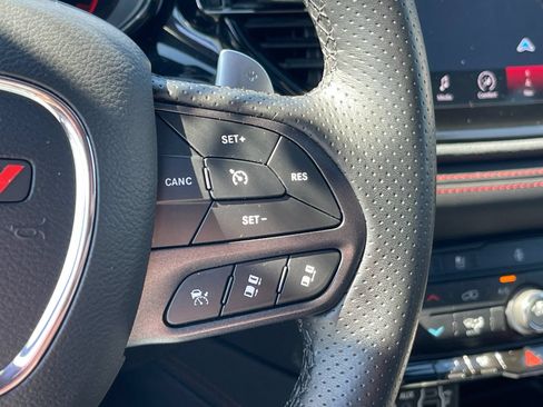 Used 2025 Dodge Durango R/T AWD/4WD image 30