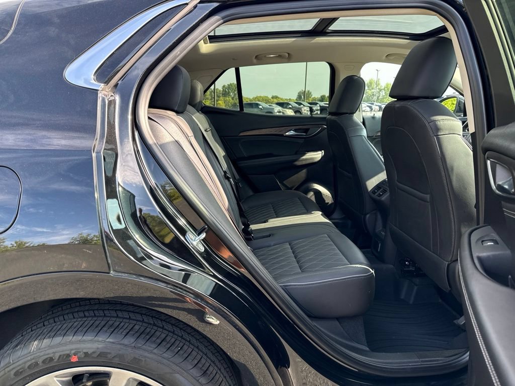 Used 2023 Buick Envision Avenir AWD/4WD image 13
