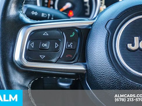 Used 2022 Jeep Wrangler Unlimited Sahara w/ Dual Top Group image 30