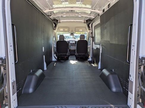 New 2026 Ford Transit 250 148 Medium Roof w/ Load Area Protection Package RWD image 11