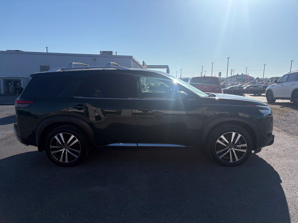 Used 2025 Nissan Pathfinder Platinum w/ Cargo Package FWD image 2