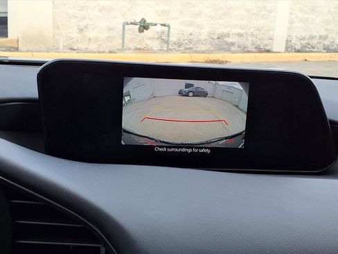 Used 2024 MAZDA MAZDA3 s image 23