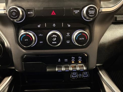 Used 2022 RAM 1500 Big Horn AWD/4WD image 21