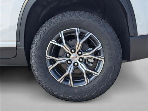 New 2026 GMC Acadia AT4 w/ Luxury Package image 12