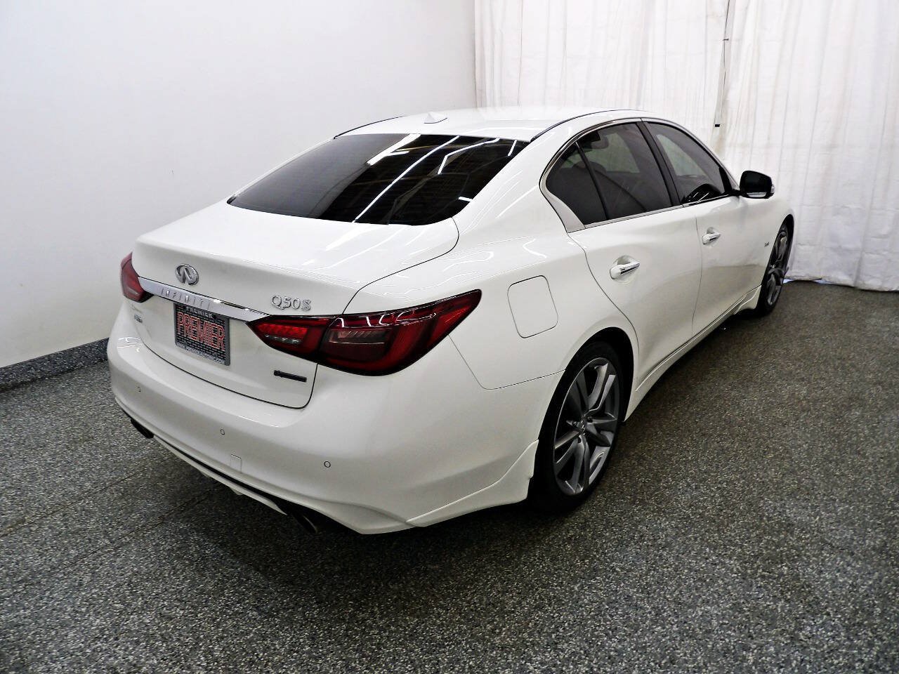 Used 2019 INFINITI Q50 Signature Edition w/ Cargo Package (L96) AWD/4WD image 6