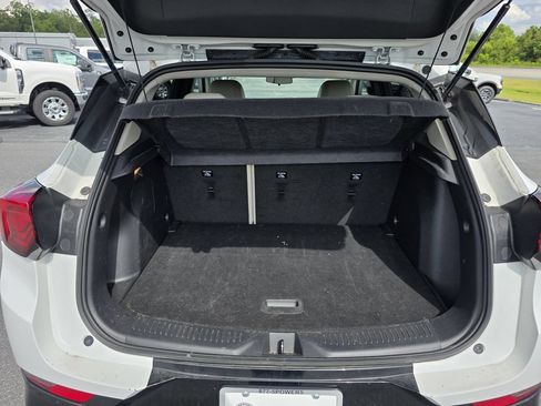 Used 2024 Buick Encore GX Sport Touring FWD image 12