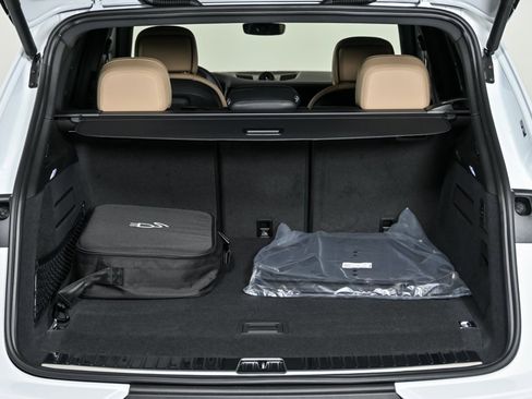 New 2026 Porsche Cayenne E-Hybrid image 32