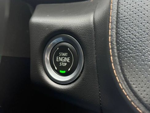 Used 2022 GMC Yukon XL AT4 w/ AT4 Premium Package AWD/4WD image 24