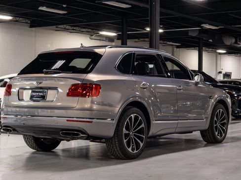 Used 2017 Bentley Bentayga W12 image 15