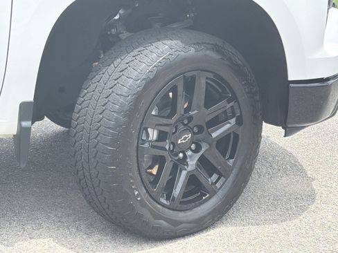 Used 2023 Chevrolet Silverado 1500 LT Trail Boss w/ Convenience Package II AWD/4WD image 5