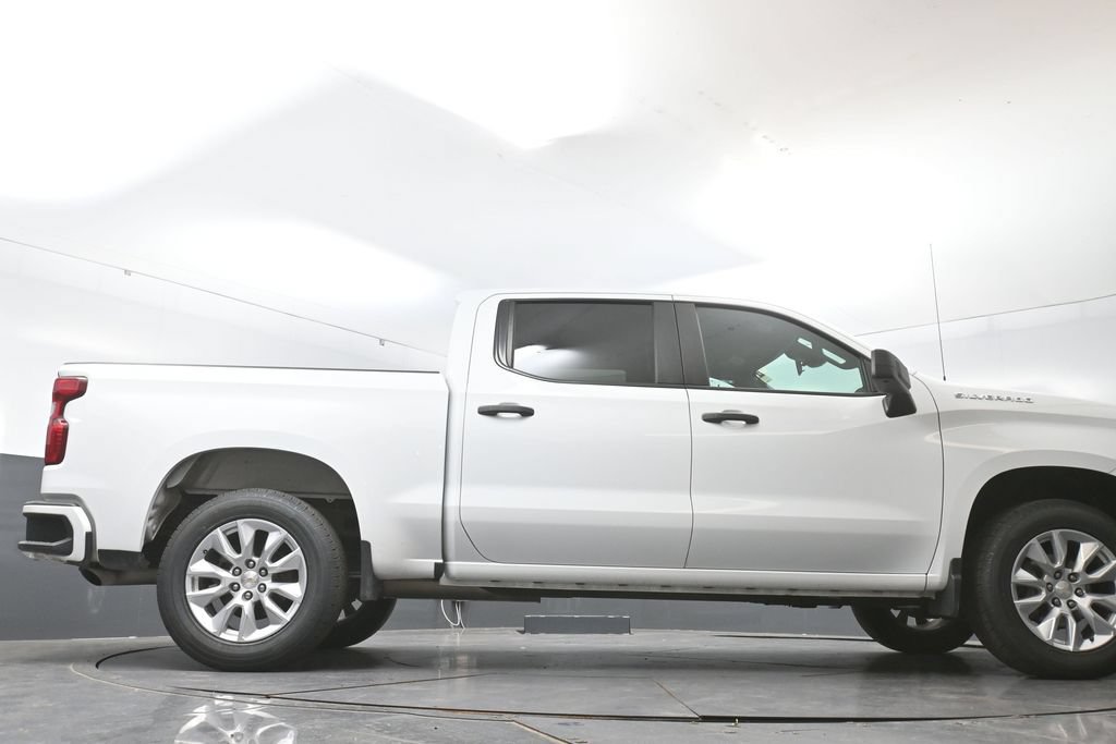 Used 2023 Chevrolet Silverado 1500 Custom AWD/4WD image 45