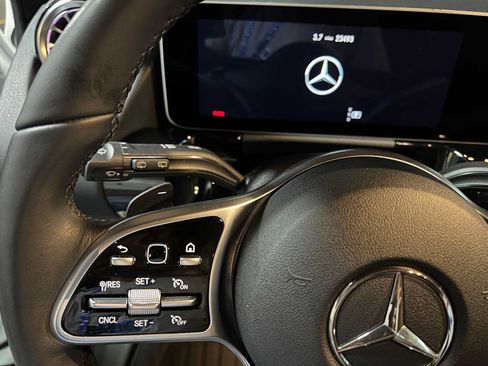Certified 2021 Mercedes-Benz GLA 250 4MATIC image 27