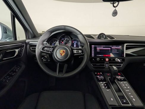 New 2026 Porsche Macan AWD/4WD image 20