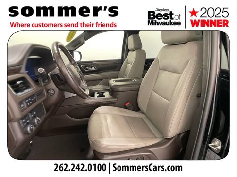 Used 2022 Chevrolet Suburban LT w/ LT Signature Plus Package AWD/4WD image 9