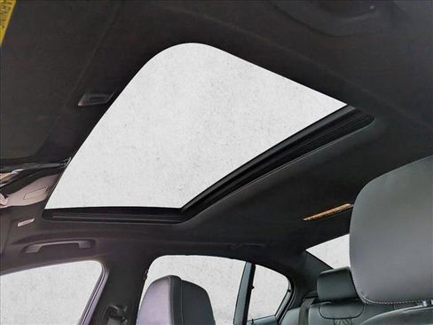 Used 2018 BMW M550i xDrive image 13