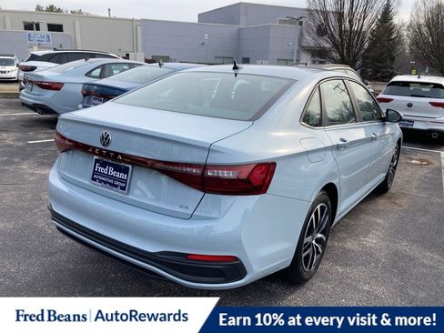 New 2026 Volkswagen Jetta SE image 5