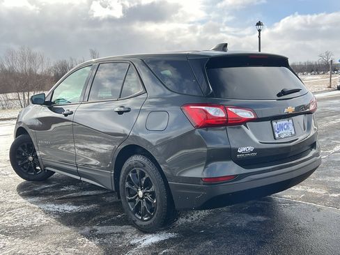 Used 2019 Chevrolet Equinox LS w/ LS Convenience Package image 2