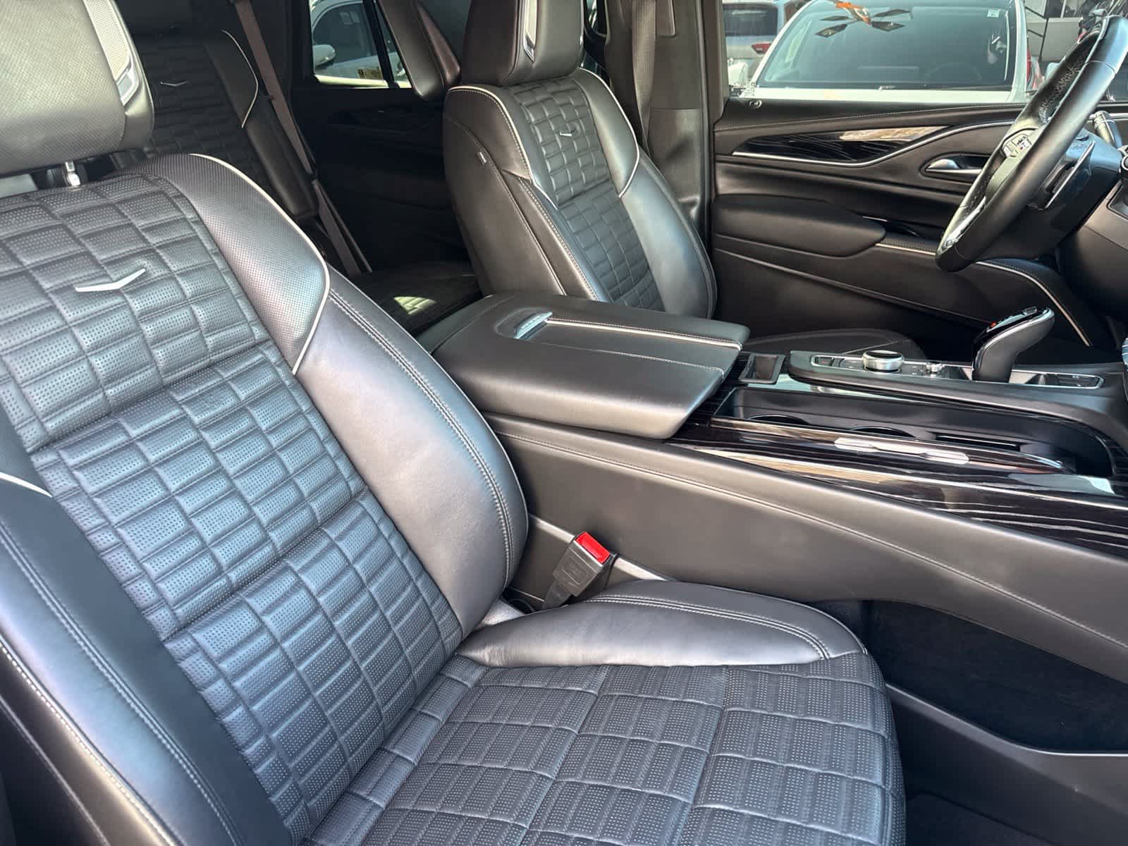 Used 2023 Cadillac Escalade V AWD/4WD image 31