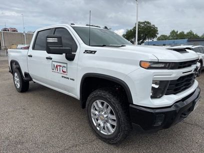 Used 2024 Chevrolet Silverado 2500 Custom w/ Custom Value Package