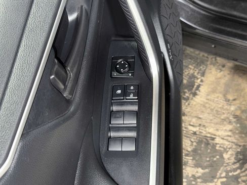 Certified 2022 Toyota RAV4 LE AWD/4WD image 22