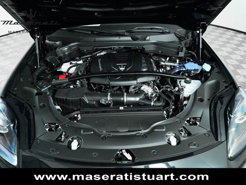 New 2025 Maserati Grecale GT image 59