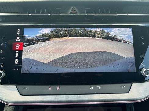 New 2025 Jeep Wagoneer S Launch Edition w/ Trailer Tow Group image 28