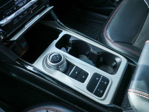 Used 2022 Ford Explorer ST-Line image 17