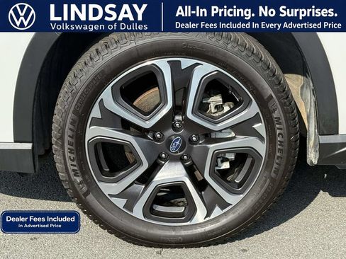 Used 2024 Subaru Ascent Touring AWD/4WD image 8