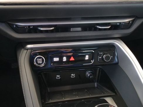 New 2025 Audi Q5 Premium image 24