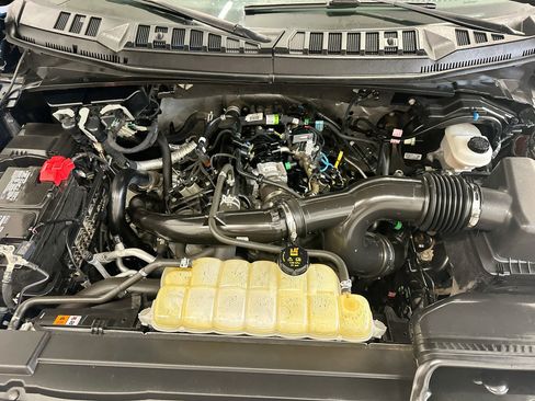 Used 2020 Ford F150 XLT w/ Equipment Group 302A Luxury AWD/4WD image 33