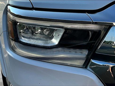 Used 2019 RAM 1500 Laramie AWD/4WD image 32