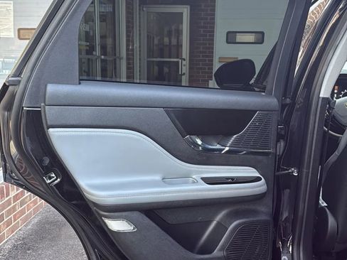 Used 2020 Lincoln Corsair Sport Utility 4D w/ Equipment Group 101A image 30