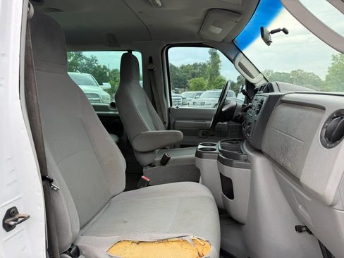Used 2011 Ford E-350 and Econoline 350 XLT RWD image 17