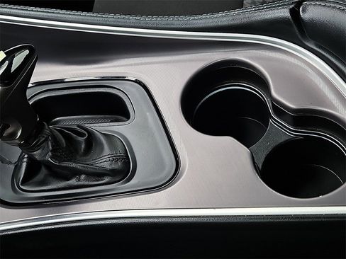 Certified 2022 Dodge Challenger R/T image 21