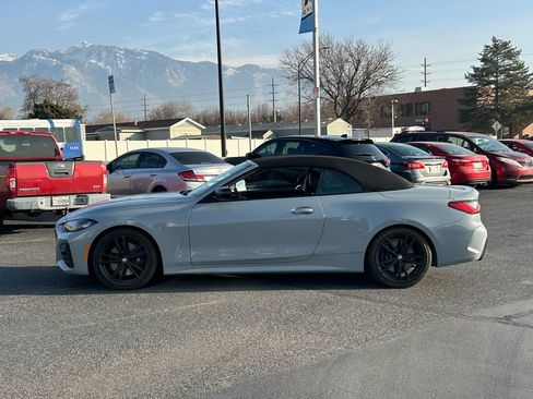 Used 2022 BMW M440i Convertible w/ Premium Package image 8