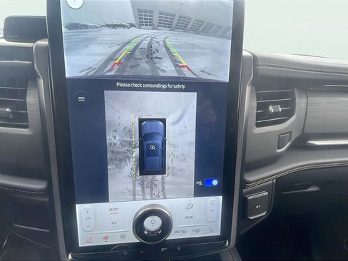 Used 2023 Ford Expedition Max Platinum image 27