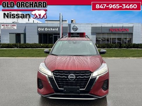 Used 2023 Nissan Kicks SR w/ SR Premium Package image 2