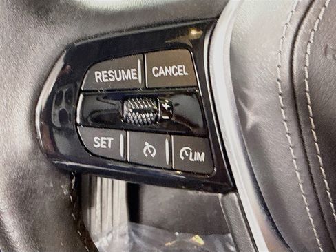Used 2023 BMW 530i w/ Premium Package RWD image 14