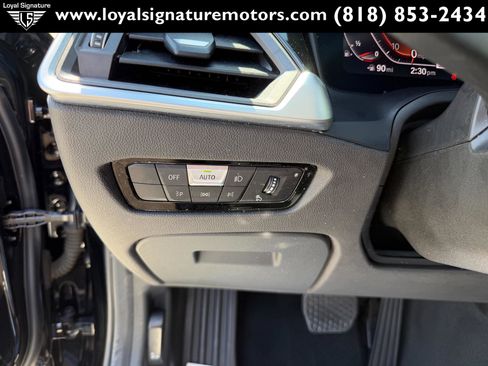 Used 2020 BMW 330i Sedan w/ Driving Assistance Package RWD image 21
