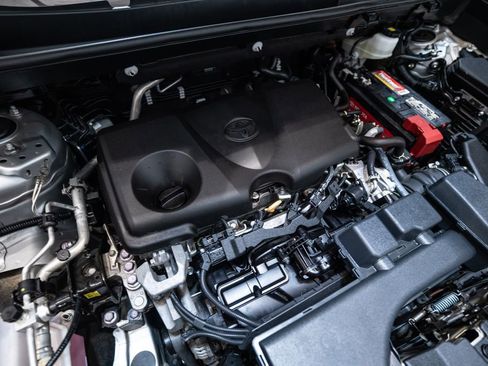 Used 2024 Toyota RAV4 LE image 13