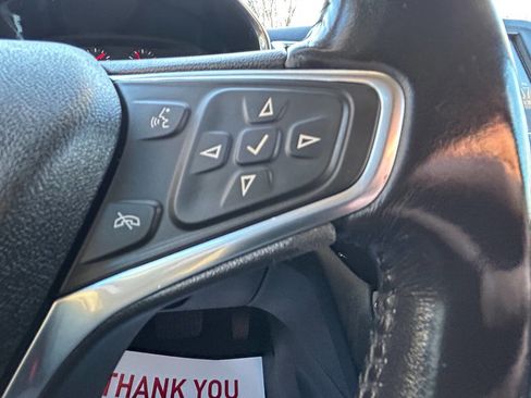 Used 2018 Chevrolet Equinox LT image 27