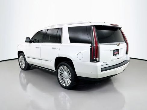 Used 2020 Cadillac Escalade Platinum image 6