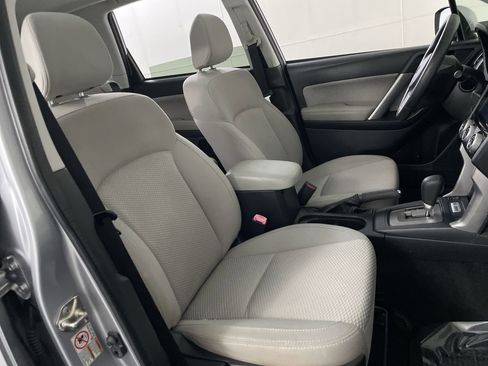 Used 2017 Subaru Forester 2.5i Premium w/ All-Weather Package image 25