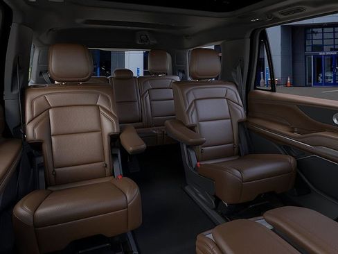 New 2026 Lincoln Navigator Reserve AWD/4WD image 11