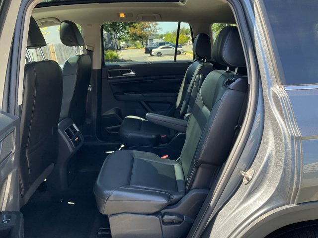 Used 2018 Volkswagen Atlas SEL FWD image 22