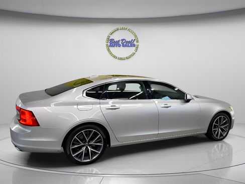 Used 2018 Volvo S90 T6 Momentum w/ Protection Package image 6