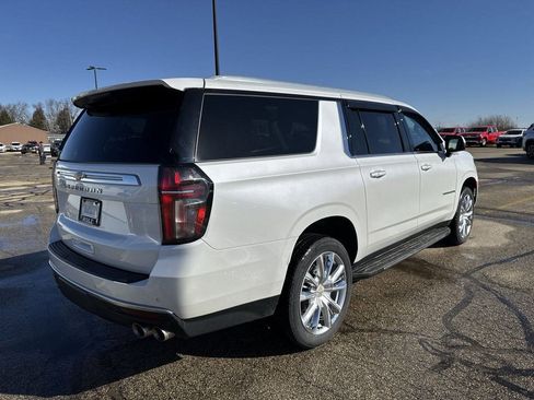 Certified 2023 Chevrolet Suburban High Country AWD/4WD image 5