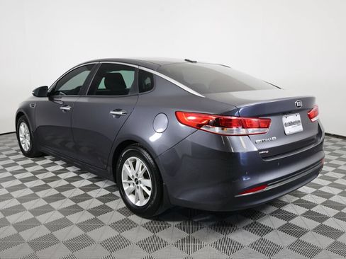 Used 2018 Kia Optima LX FWD image 4
